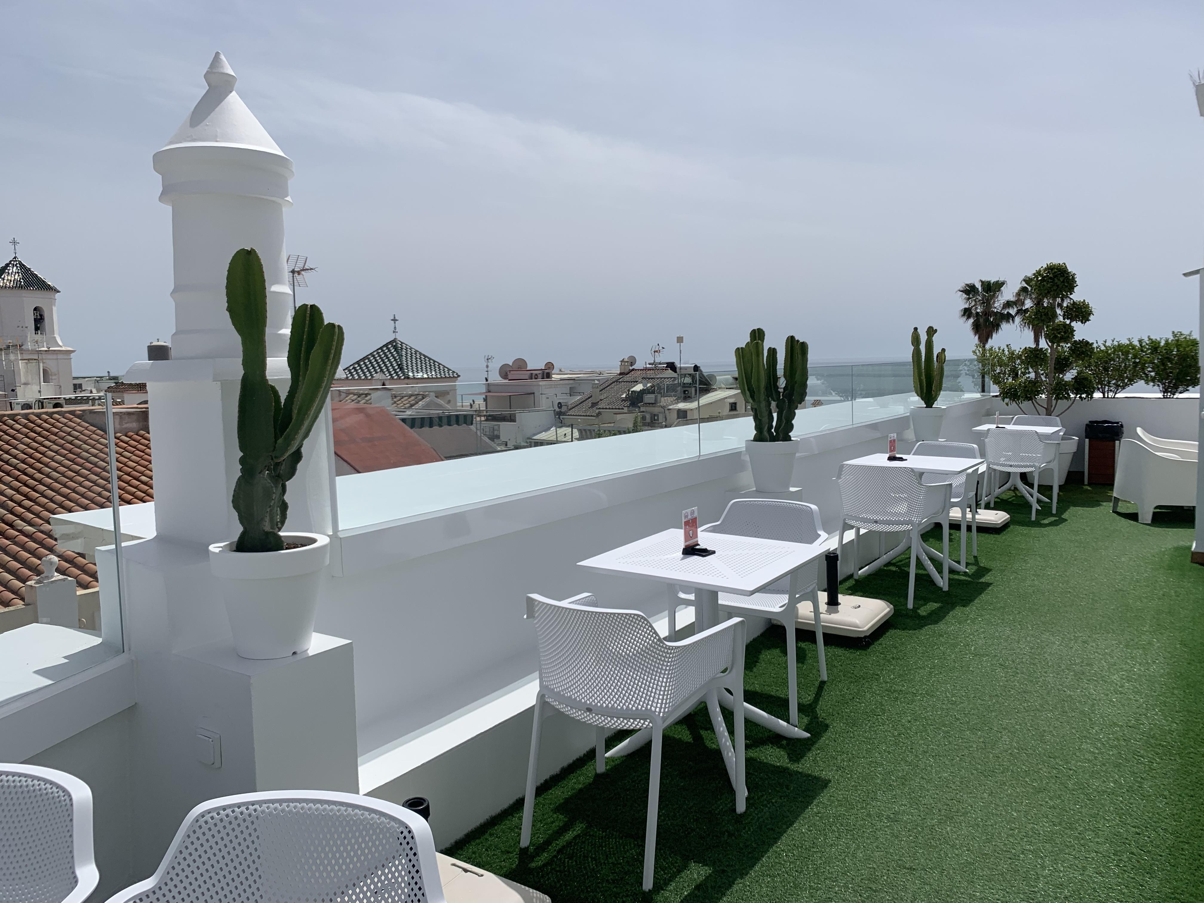 Hotel Plaza Cavana Нерха Екстер'єр фото
