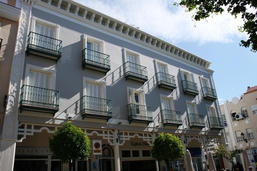 Hotel Plaza Cavana Нерха Екстер'єр фото